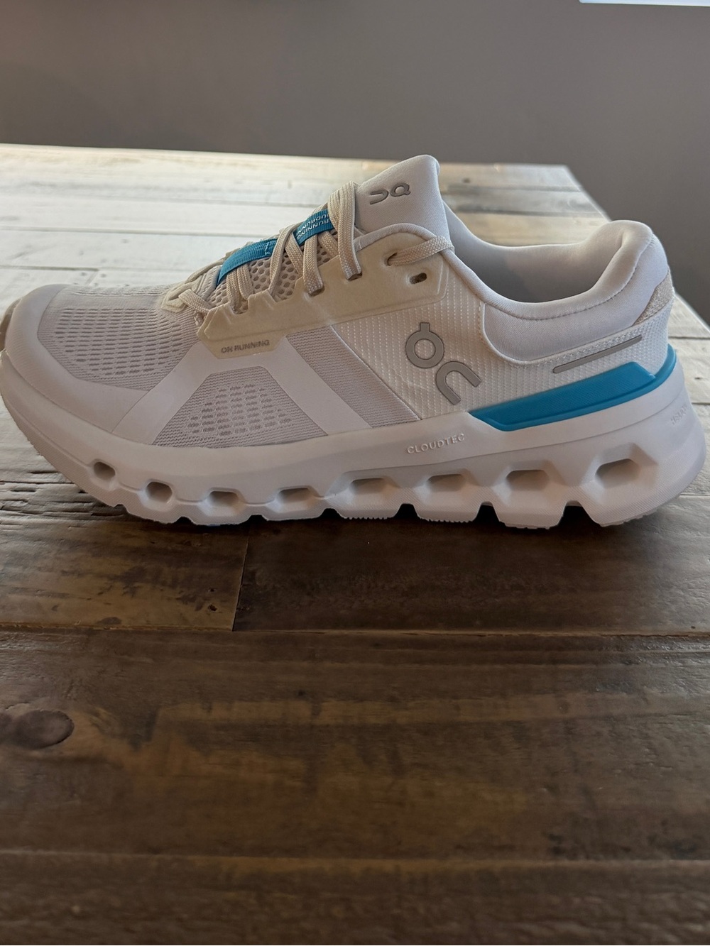 On Running Cloudrunner 2 Running Sneaker Womens White Horizon Size 8 NWT